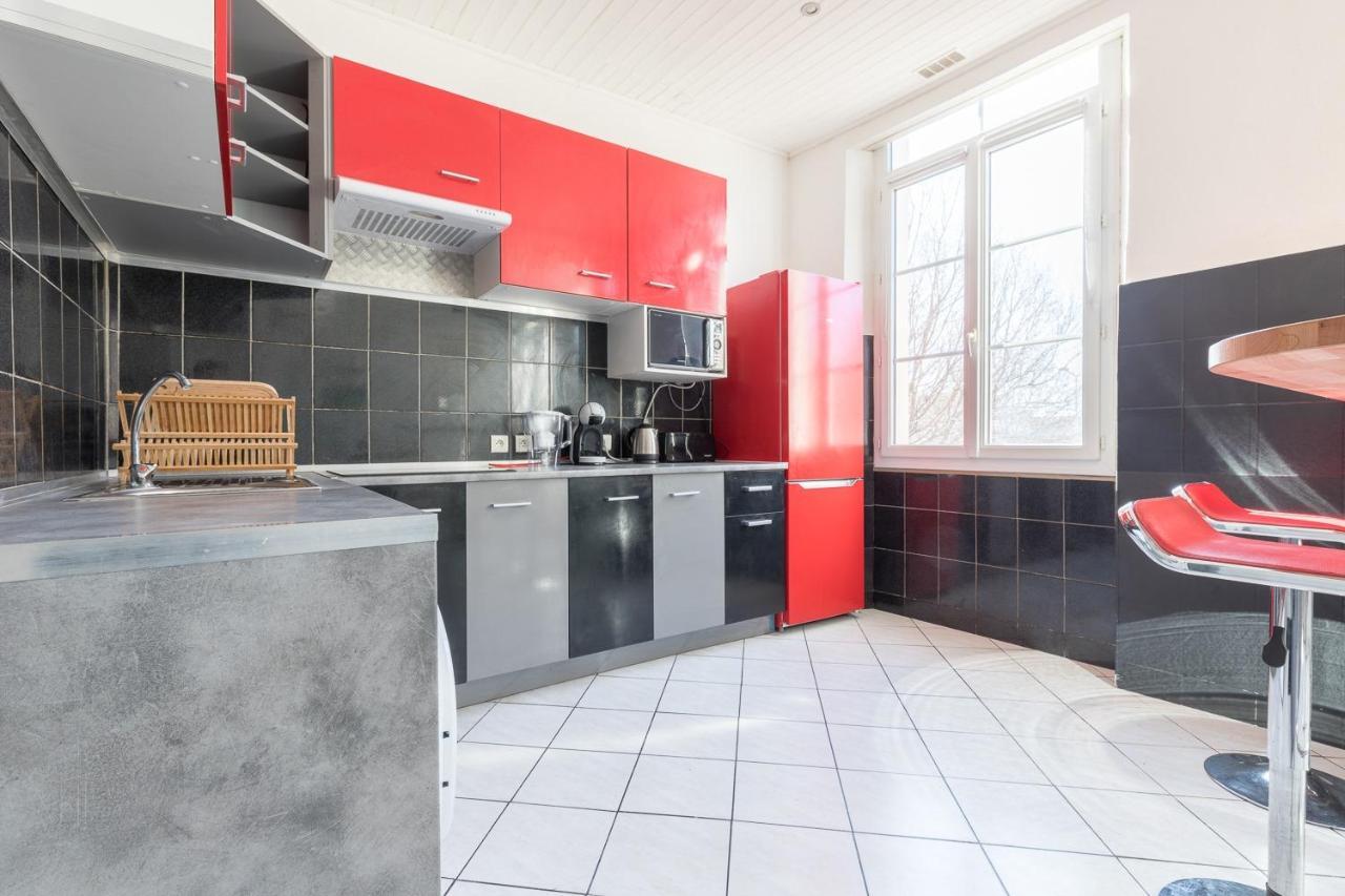 Ideally Placed To Visit Toulon + Bright Flat - Idealement Place Pour Visiter Toulon + Lumineux Exterior photo