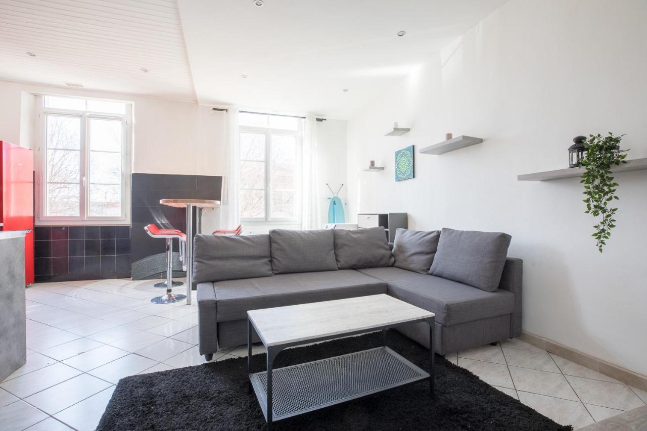 Ideally Placed To Visit Toulon + Bright Flat - Idealement Place Pour Visiter Toulon + Lumineux Exterior photo