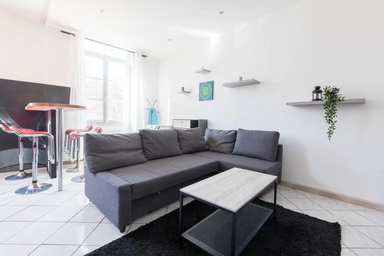 Ideally Placed To Visit Toulon + Bright Flat - Idealement Place Pour Visiter Toulon + Lumineux Exterior photo